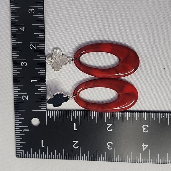 Black Enamel Clover with Acrylic Red Marbled Oval Earrings  New - Picture 5 of 6